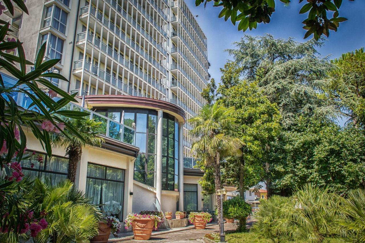 Hotel Internazionale Terme Abano Terme Bagian luar foto